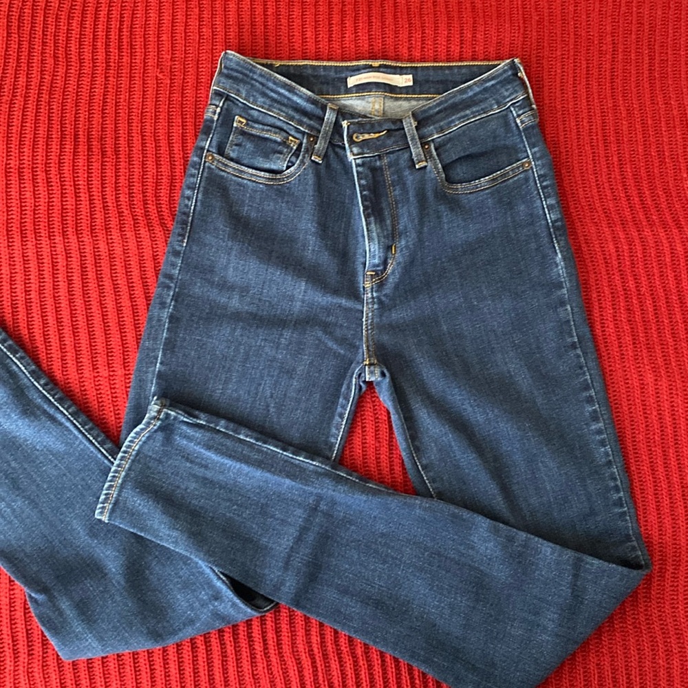 LEVI’S 721 High Rise Skinny Jeans